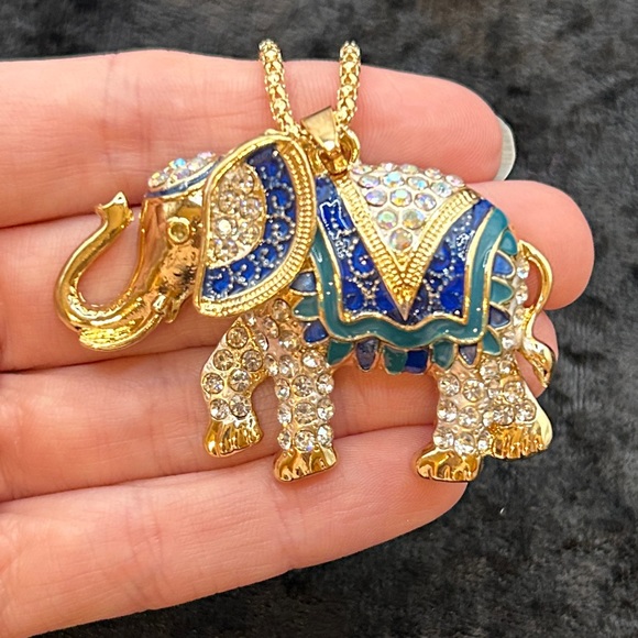 Betsey Johnson Navy and Teal Royal Elephant Pendant Neklace - Picture 3 of 5